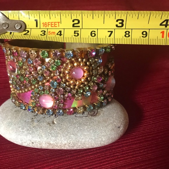 Vintage Beautiful stone studded metal cuff *SALE* - Picture 5 of 8
